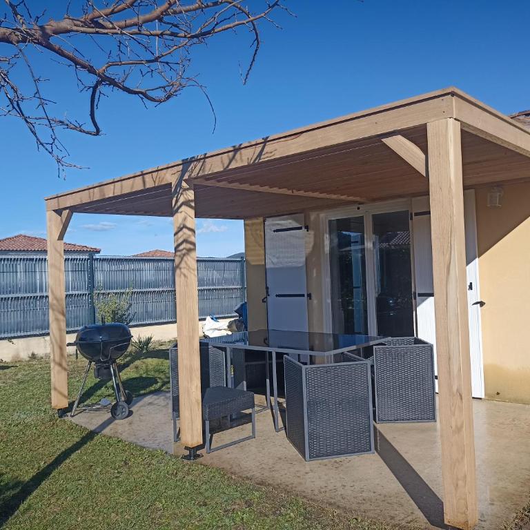 Gîte " Macha" classé 3 étoiles piscine Vallon Pont d'Arc - Maison 2 Chambres - 1