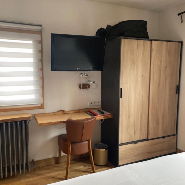 Hôtel Chastellares - Chambre Double avec Terrasse - 17