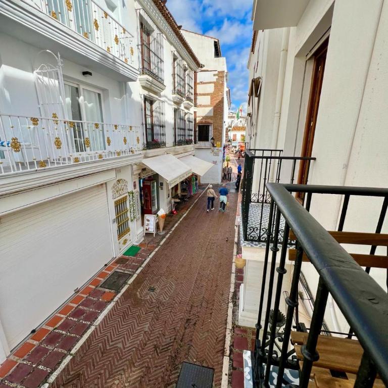MIA HOME MARBELLA - Two-Bedroom Apartment - 12