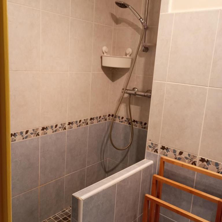 location T2 Cavalaire sur mer avec piscine - One-Bedroom Apartment - 9