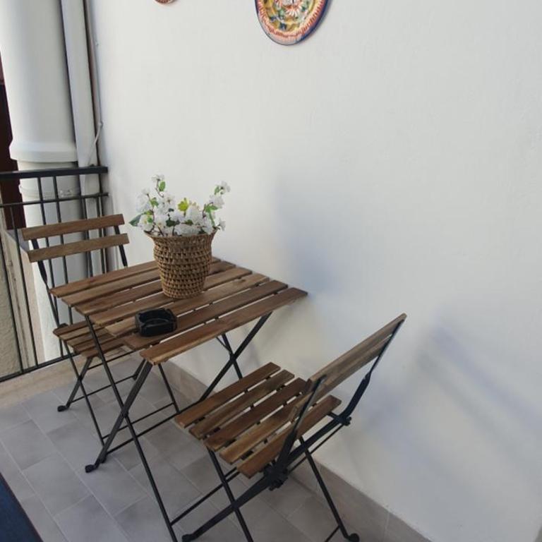 Tony & Doris Home - Deluxe Double Room with Balcony - 3