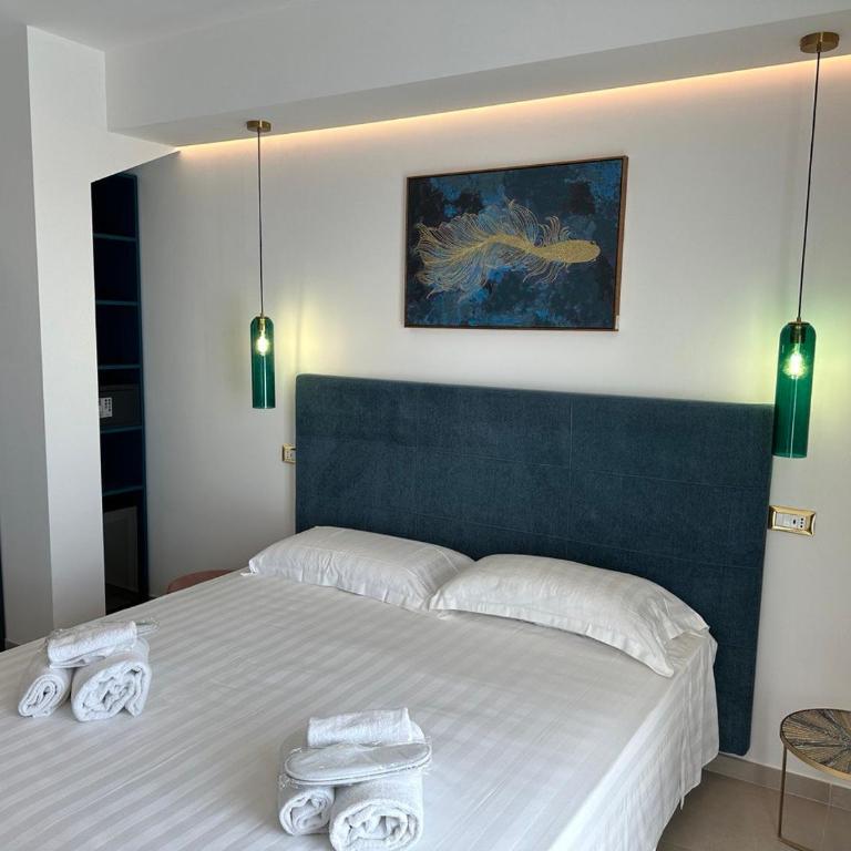 Amani Chic Rooms - Camera Matrimoniale con Bagno Privato - 13