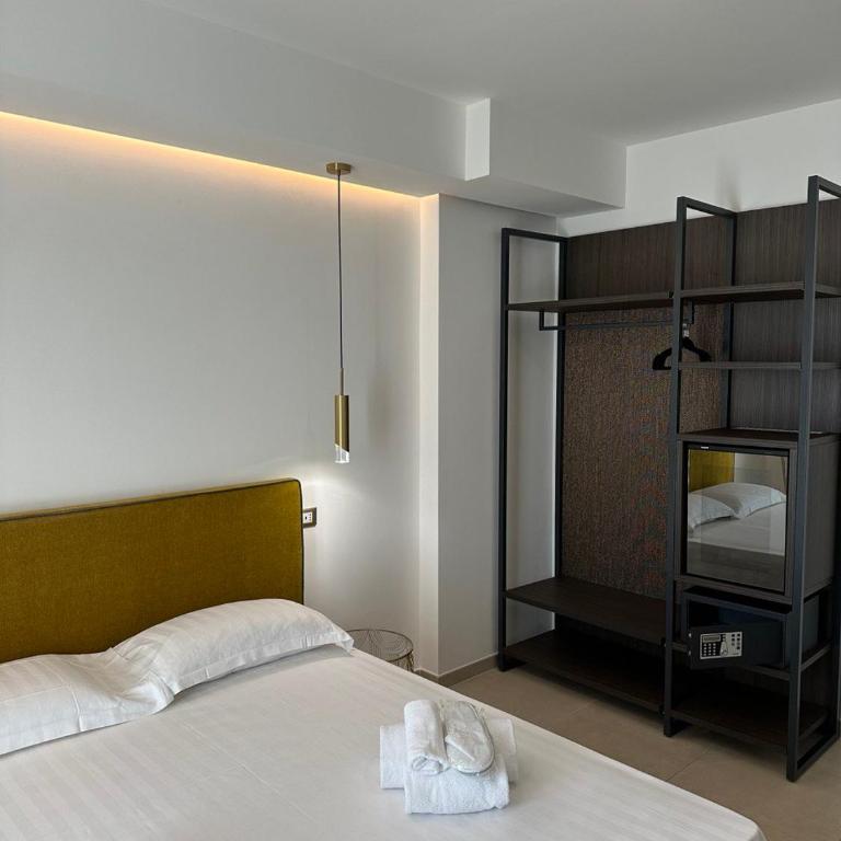 Amani Chic Rooms - Camera Matrimoniale con Bagno Privato - 6