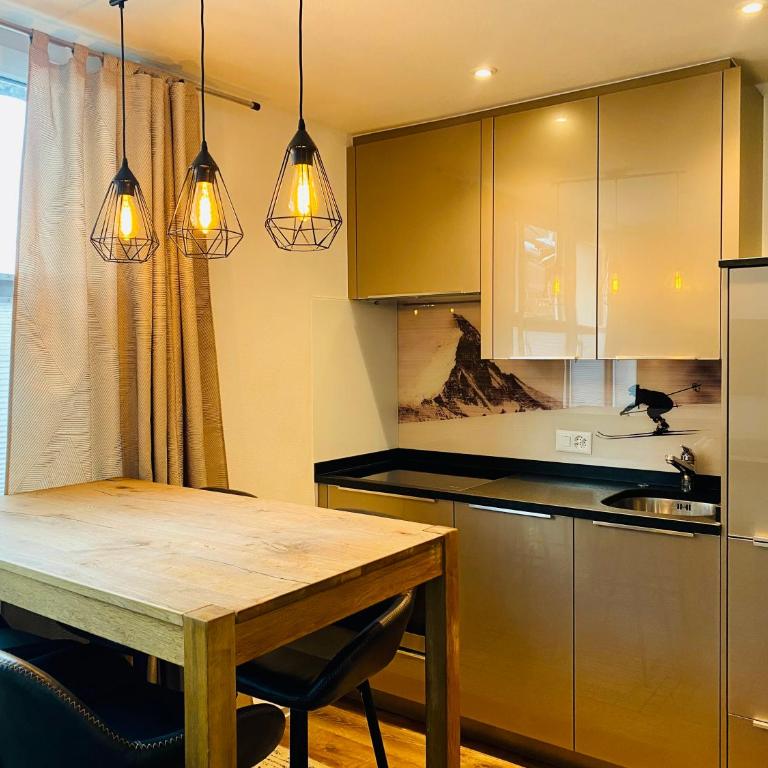 Cosy Modern Apartment with balcony and Matterhorn View - Apartment mit 1 Schlafzimmer - 4