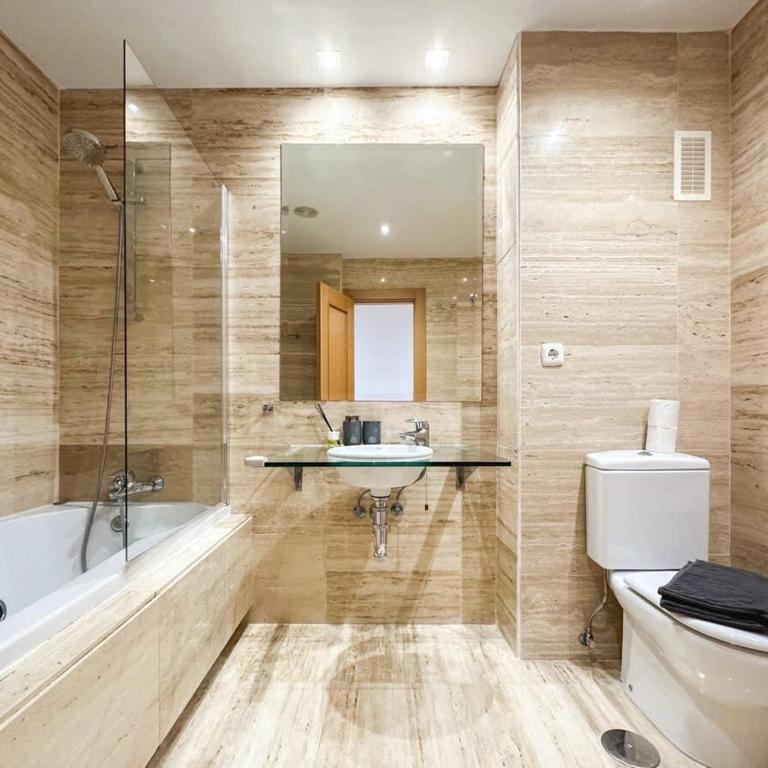 Sea Views Indoor Pool Sauna Gym Wifi - Apartment - 13