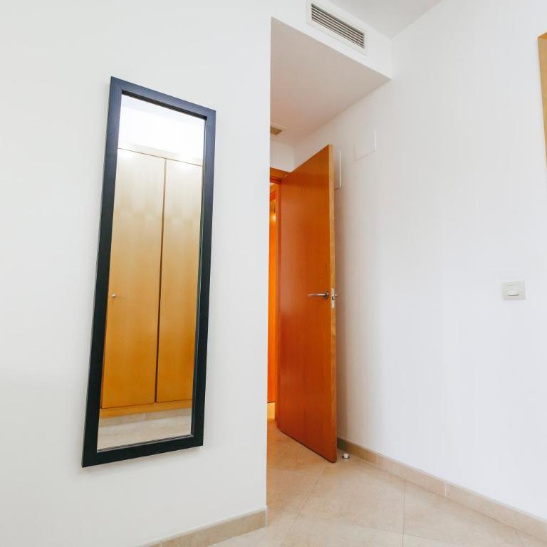 Lujoso apartamento de dos habitaciones en la playa de Canet - Apartamento con terraza - 2