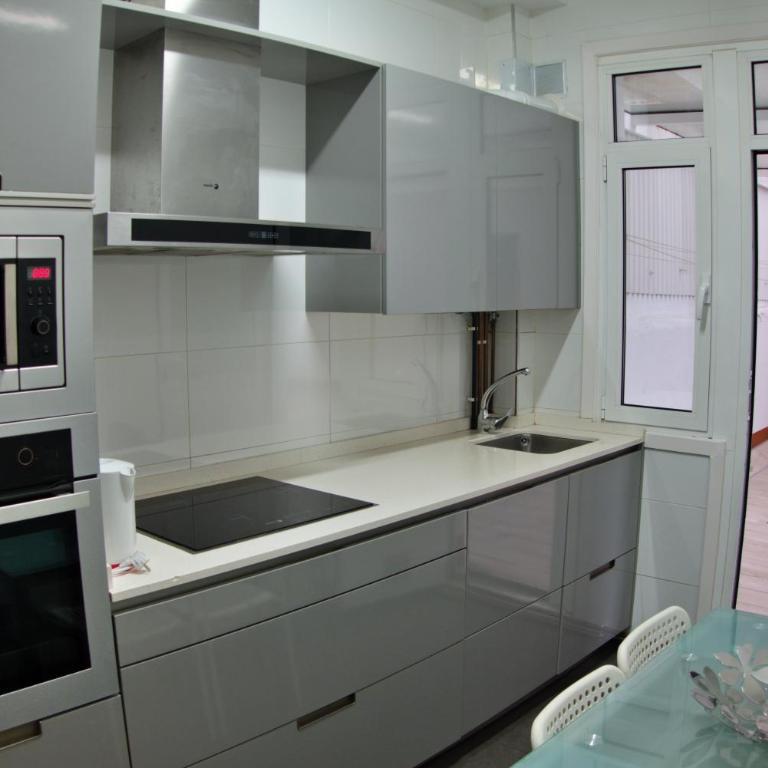 Amplio y céntrico piso con patio. - Apartamento - 28