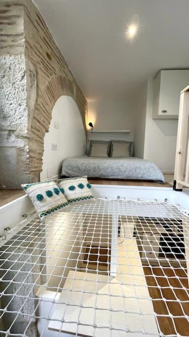 Maison et appartement attenant pour 10 personnes avec terrasse, cour et parking - Villa - 63