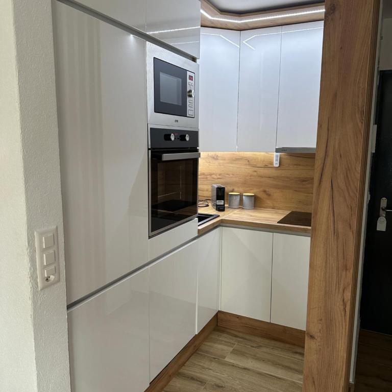 Studio magnifique avec terrasse spacieuse Loèche-les-Bains Vacances - Apartamento de 1 dormitorio - 15