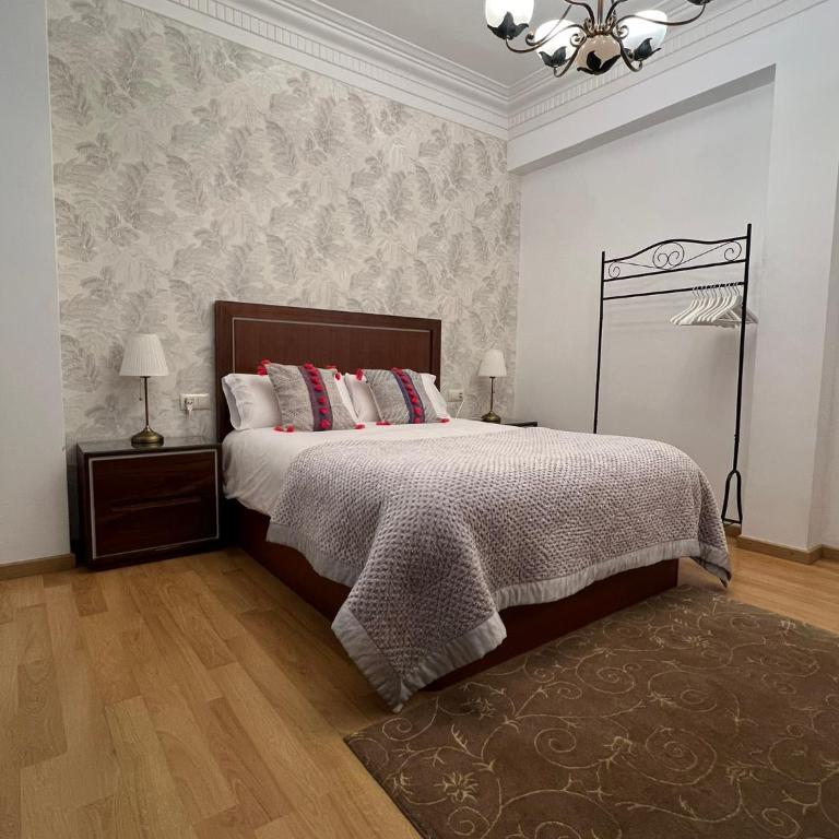 Céntrico Apartamento con parking - Apartamento de 3 dormitorios (6 adultos) - 9