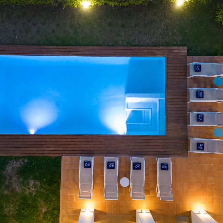 Villa in Ibiza Town Sleeps 12 - Villa - 3