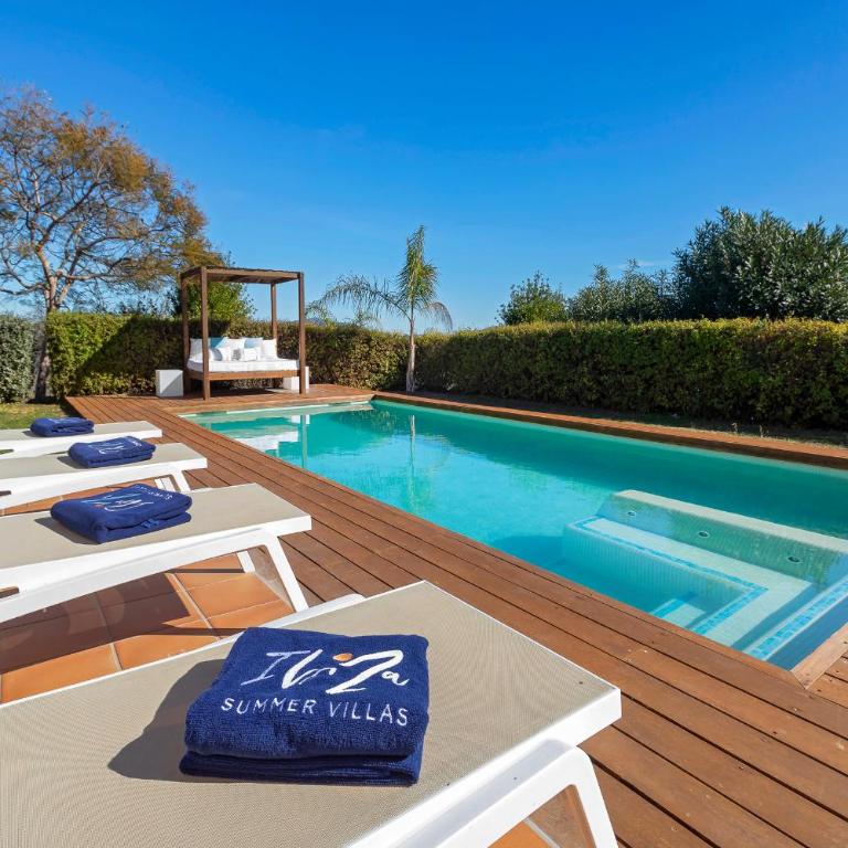 Villa in Ibiza Town Sleeps 12 - Villa - 45