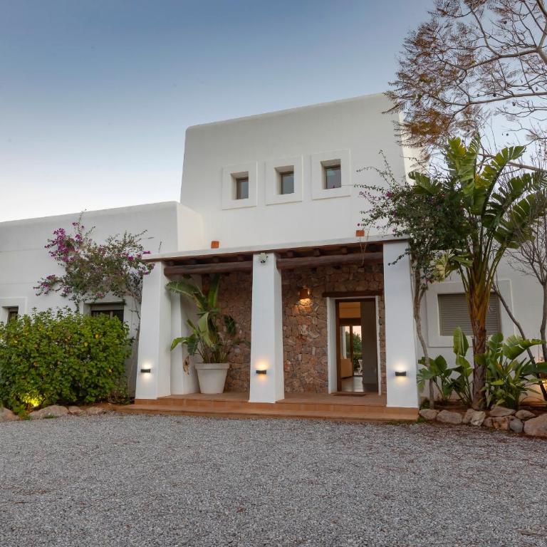 Villa in Ibiza Town Sleeps 12 - Villa - 47