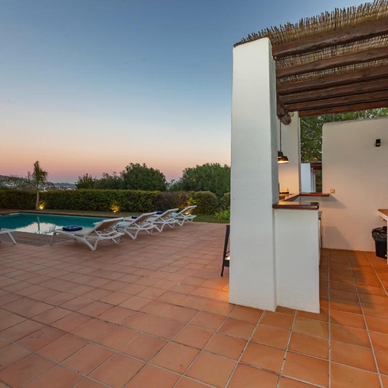 Villa in Ibiza Town Sleeps 12 - Villa - 50