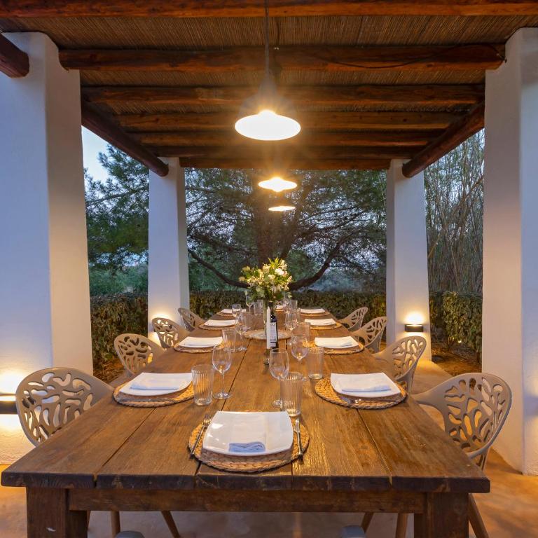 Villa in Ibiza Town Sleeps 12 - Villa - 59