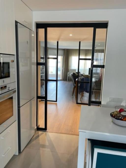 Grand appartement superbe vue mer, plage principale de Salou - Three-Bedroom Apartment - 7