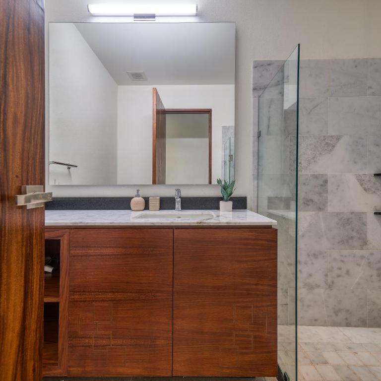 Luxurious Penthouse in Puerto Vallarta - Two-Bedroom Apartment - 20