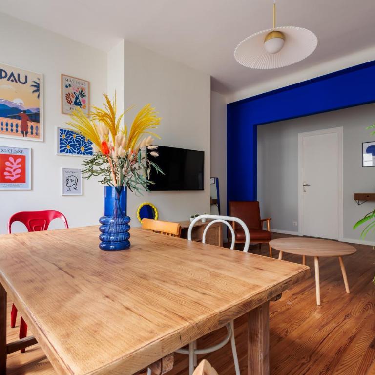 4 pers - 2 chambres - Parking gratuit proche - Appartement 2 Chambres avec Balcon - 1