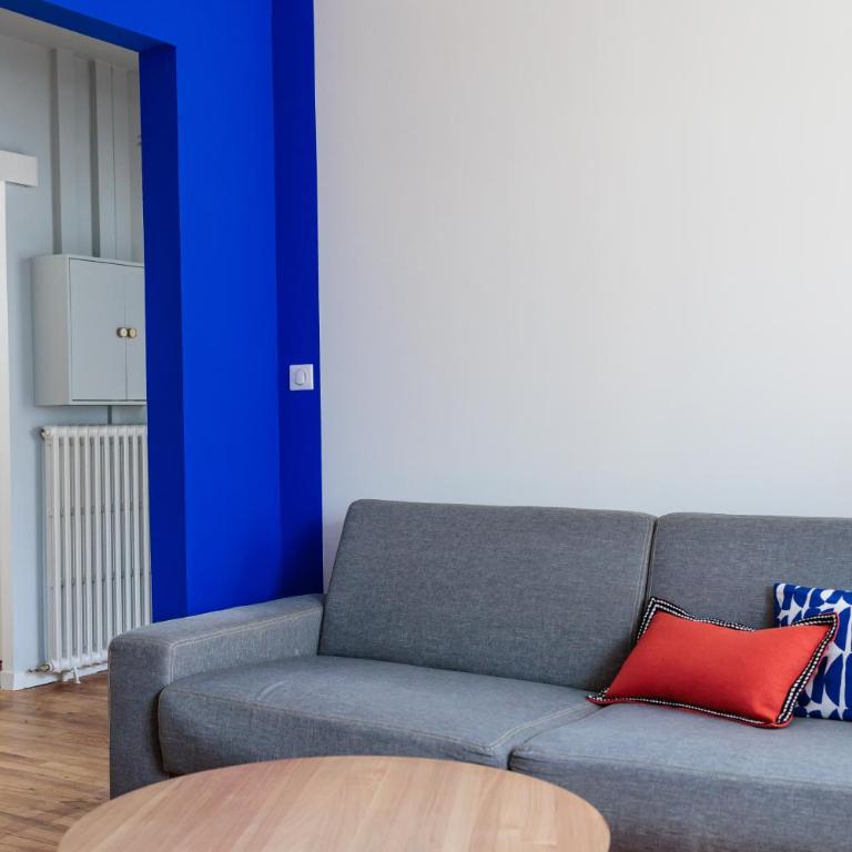 4 pers - 2 chambres - Parking gratuit proche - Appartement 2 Chambres avec Balcon - 6