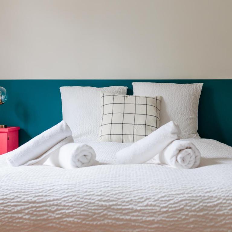 4 pers - 2 chambres - Parking gratuit proche - Appartement 2 Chambres avec Balcon - 8
