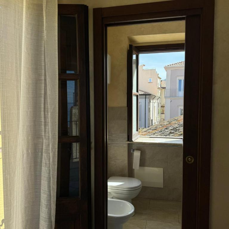 B&B Rivellini - Camera Matrimoniale Deluxe con Balcone e Vista Mare - 7