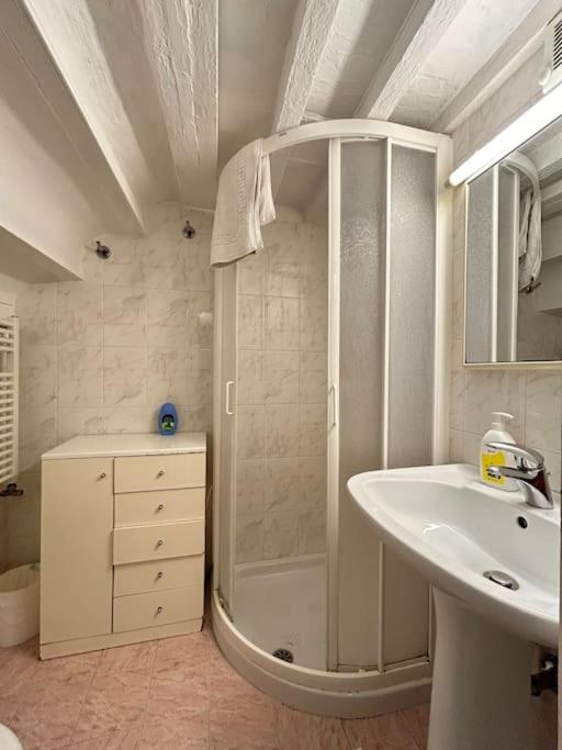 Riverside Retreat by FlorenceHospitality com - Appartamento con 2 Camere da Letto - 9
