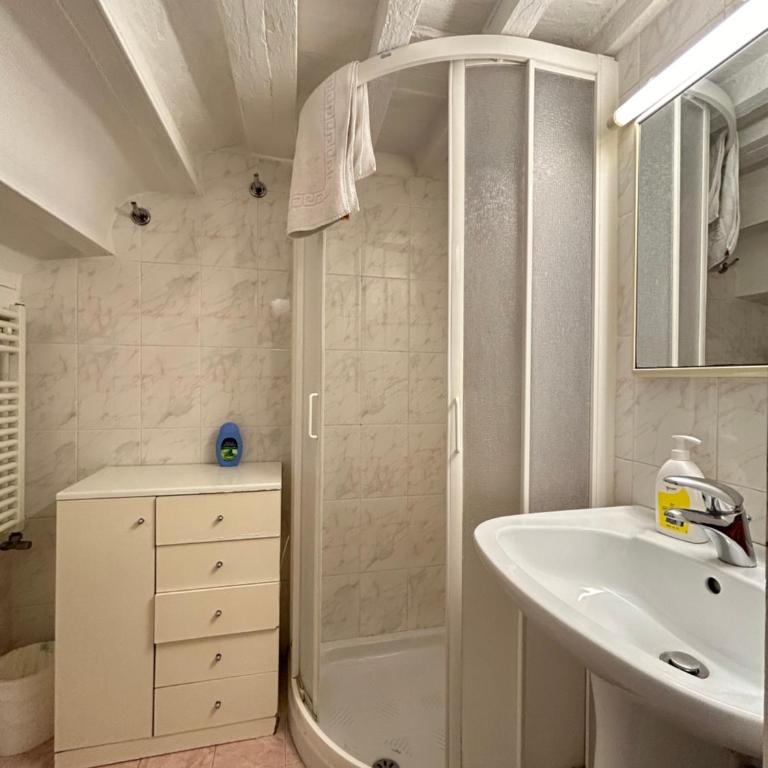 Riverside Retreat by FlorenceHospitality com - Appartamento con 2 Camere da Letto - 5