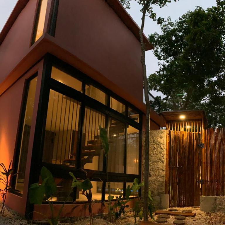 Casa CÅLŪ Cozy & Confortable Jungle House with Pooll - Casa con 1 dormitorio - 21