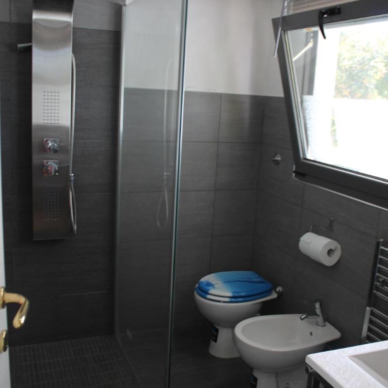 Axia Terme B&B, 900m Terme dei Papi, PARK privato - Camera Matrimoniale/Doppia con Letti Singoli con Bagno Privato - 6