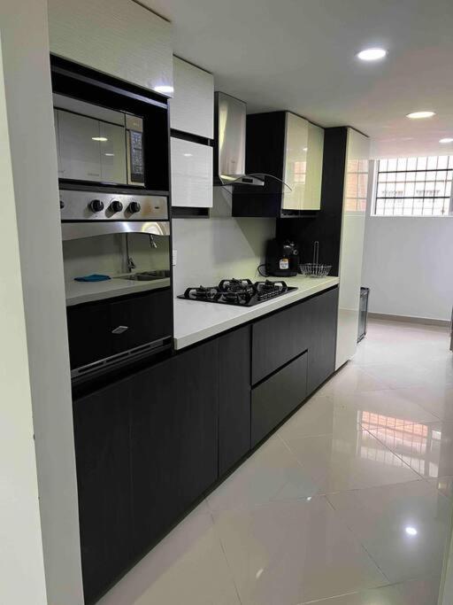 Apto 4 habitaciones privadas 140mtros - One-Bedroom Apartment - 11