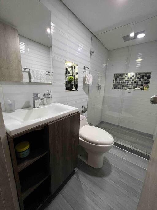 Apto 4 habitaciones privadas 140mtros - One-Bedroom Apartment - 14