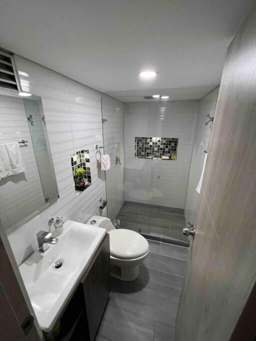 Apto 4 habitaciones privadas 140mtros - One-Bedroom Apartment - 19