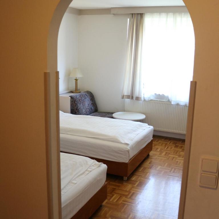 Hotel Wasserpalast - breakfast for free!!! - Doppel- oder Zweibettzimmer - 3
