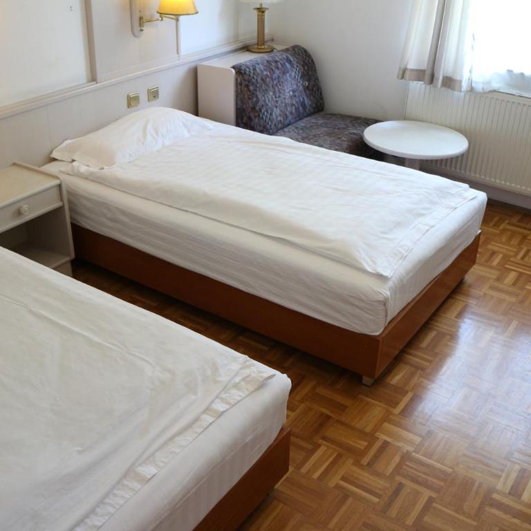 Hotel Wasserpalast - breakfast for free!!! - Doppel- oder Zweibettzimmer - 5