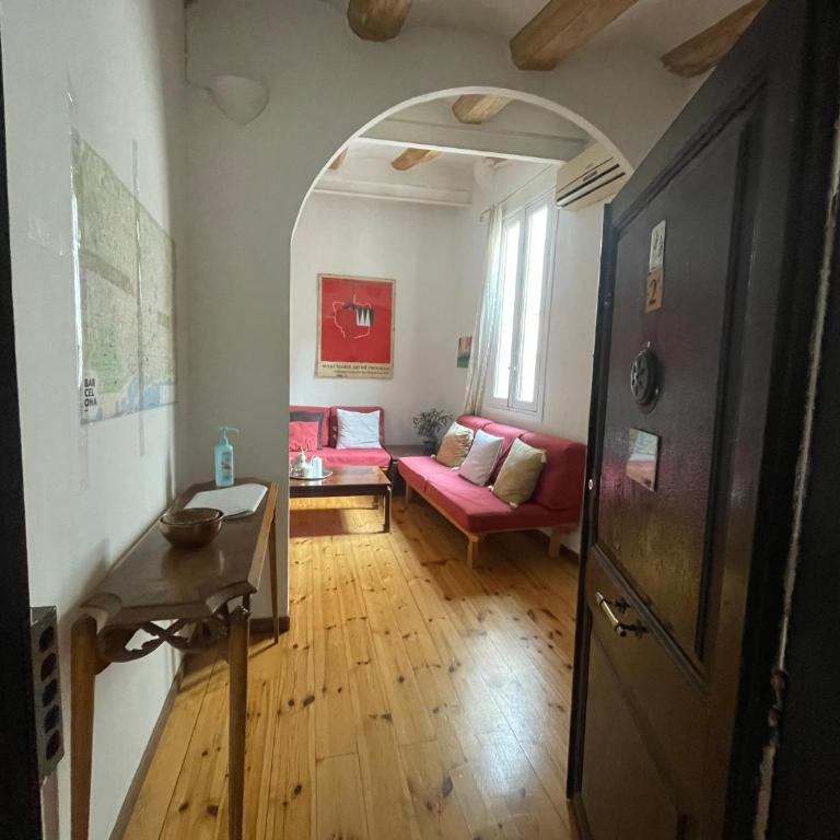 Original duplex in the center of Barcelona - Three-Bedroom Apartment - 3