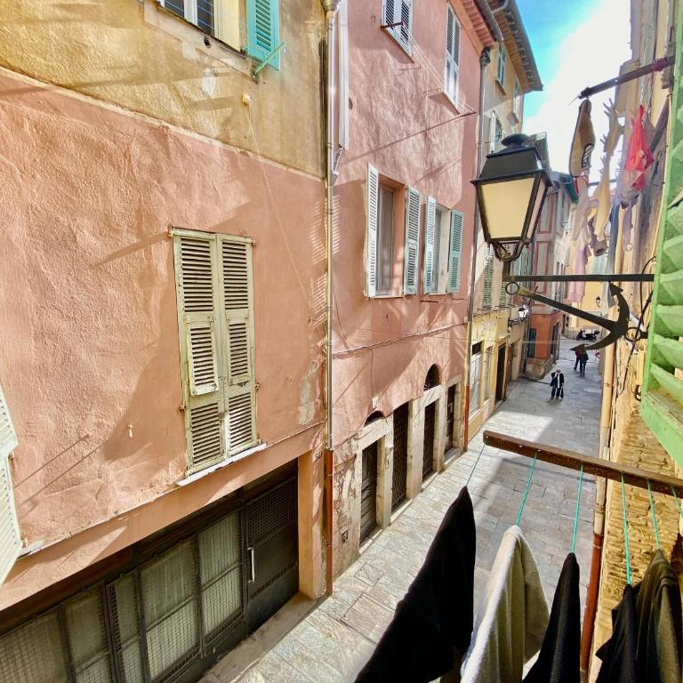 Logement Atypique - Appartement 1 Chambre - 3