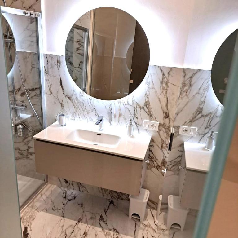 Dreaming Rome Suites - Camera Matrimoniale con Bagno Privato - 25