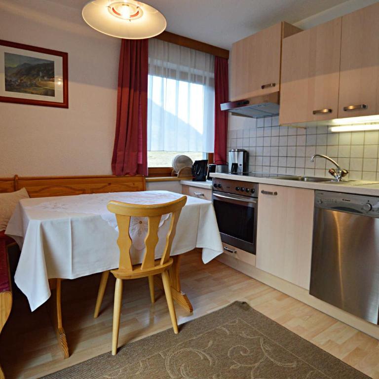 Aktiv-Ferienwohnungen Pienz-Bobnar - Apartment mit 2 Schlafzimmern und Balkon - 2