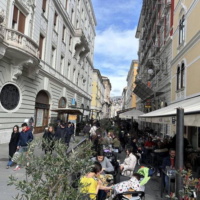 Centro Mazzini 9 - Appartamento con 2 Camere da Letto - 3