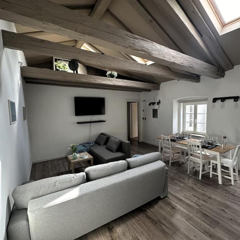 Centro Mazzini 9 - Appartamento con 2 Camere da Letto - 11