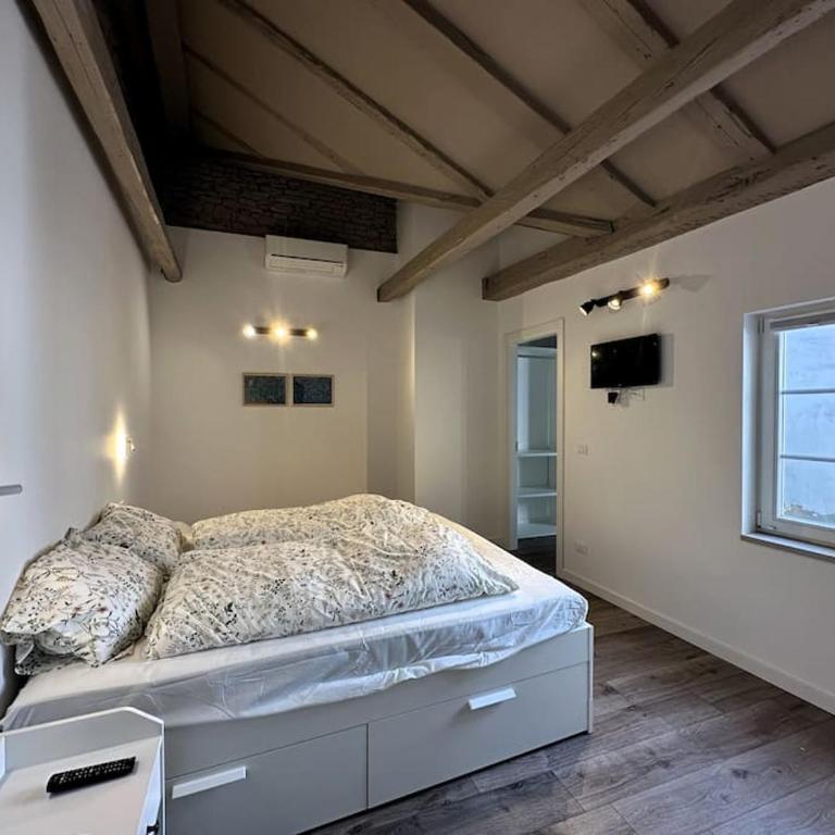 Centro Mazzini 9 - Appartamento con 2 Camere da Letto - 13