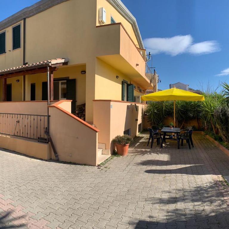 Casa Menuccia - Three-Bedroom House - 1