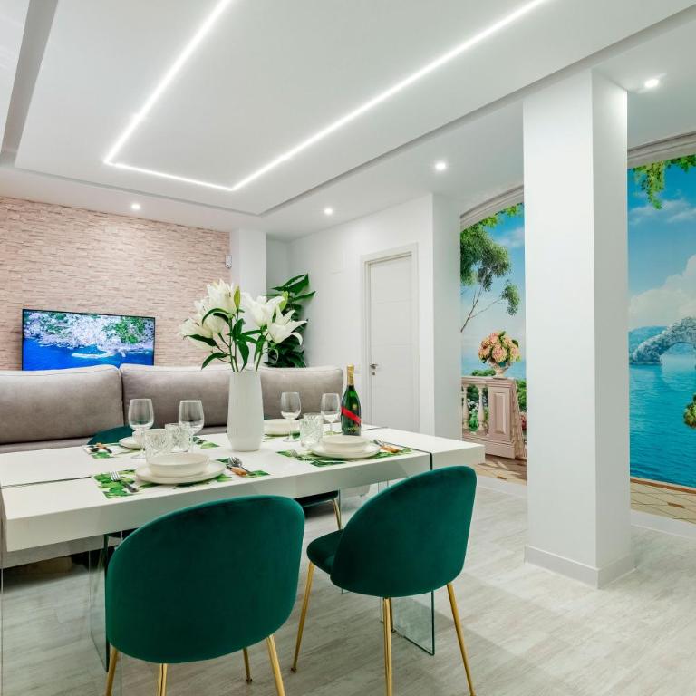 Luxe Apartment Madrid 7 paradas de Metro de Sol - Two-Bedroom Apartment - 1