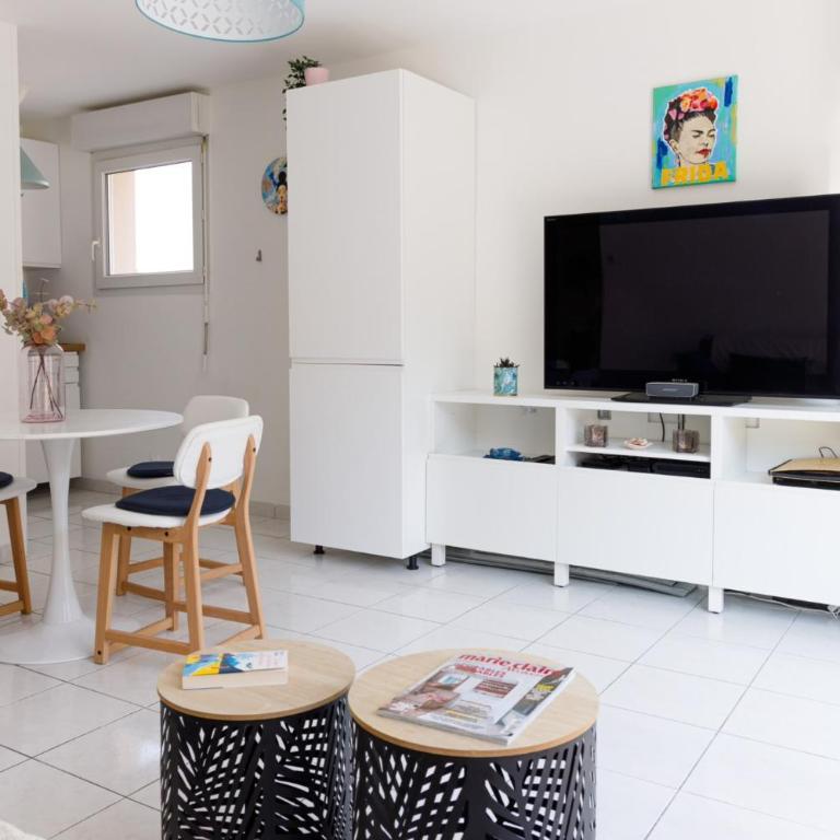 appartement résidence riviera avec piscine - Appartement 1 Chambre - 4