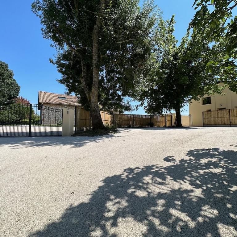 La Halte Occitane - Classé 3 étoiles - 1 chambre, parking, terrasse, tout inclus - Appartement 1 Chambre - 4