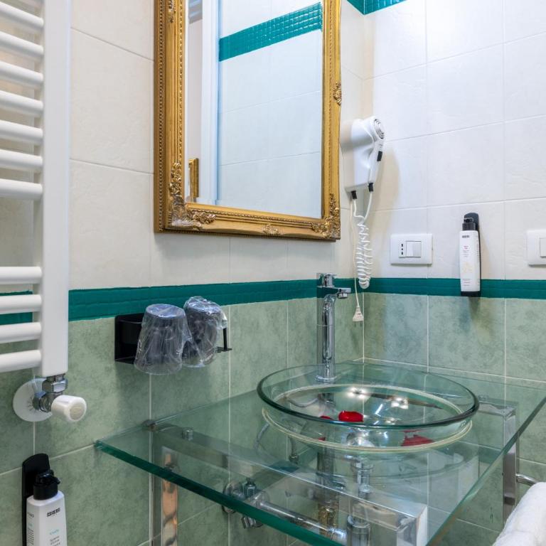 Domus Bella Roma - Double or Twin Room - 21