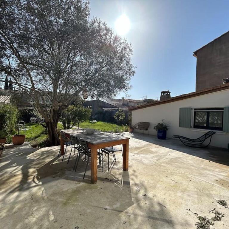 "Maison familiale" Jardin Arles - Two-Bedroom House - 29