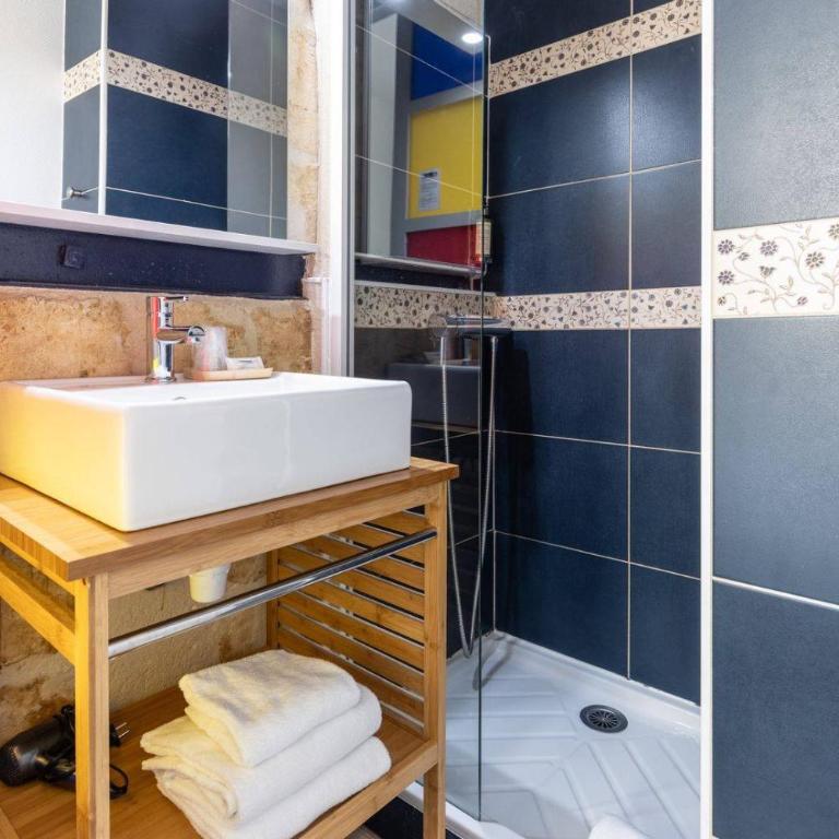 Hôtel La Tour Intendance - Chambre Double - Bâtiment Alienor - 4