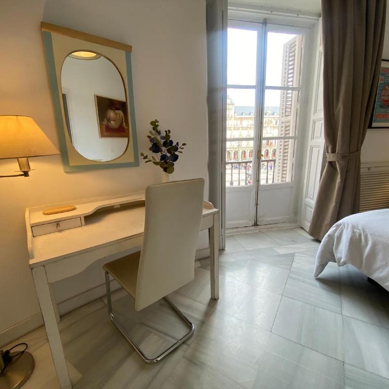 Elegant full apartment overlooking Plaza Mayor - Apartment - 18