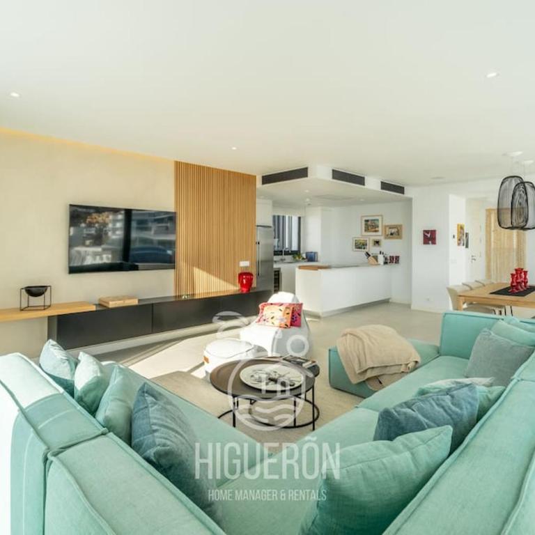 HigueronRentals The Ærie - Three-Bedroom Apartment - 18